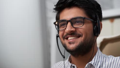 24/7 Customer Support with Bot Solutions and Live Chat Integration Icon